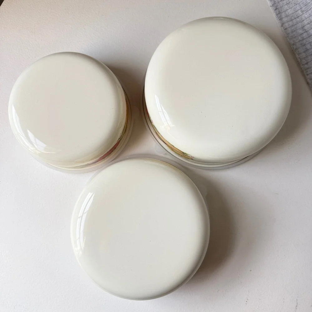 VTG Style Enamel Vegetable Nesting Bowls with Lids Set of 3 Farmhouse Kitchen